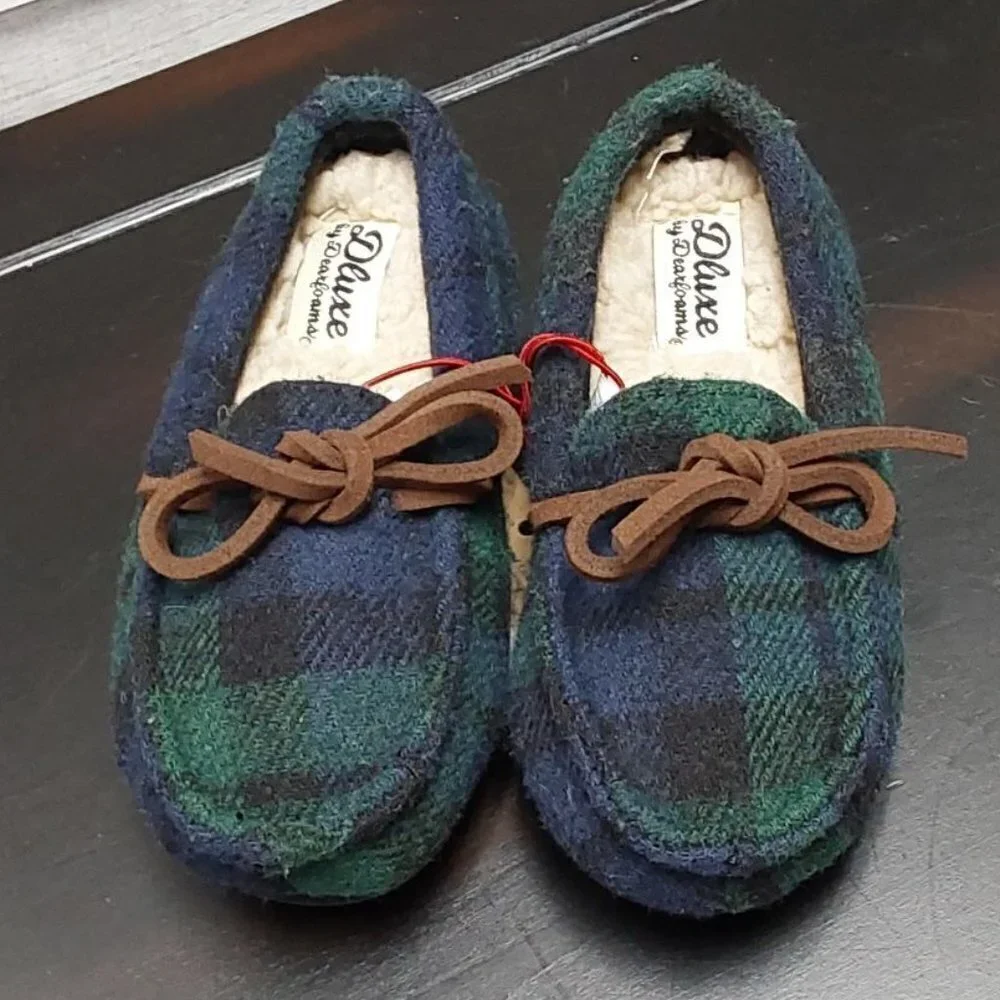 Kids' Braydon Moccasin Slippers| dluxe by dearfoams | 11-12